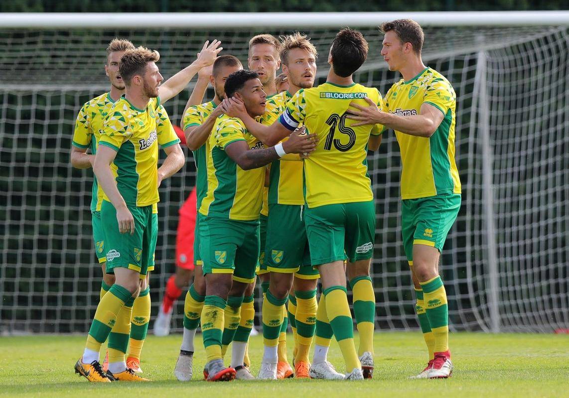 包含牛津联主场逆转击败朴茨茅斯，喜迎三分的词条