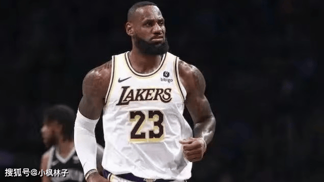  浓眉哥迎来十二赛季高光表现，篮网球迷沸腾！