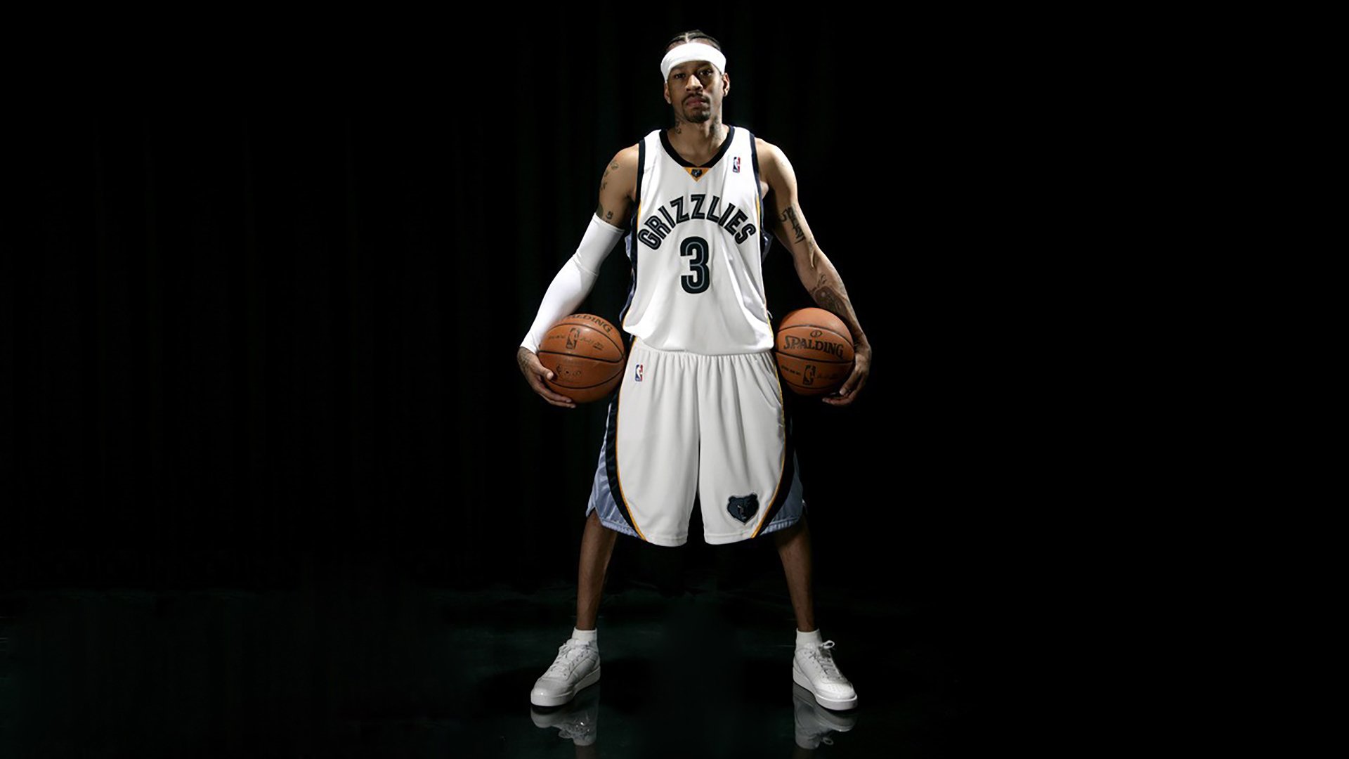 爱德华兹赛后谦逊发言登热搜，丹佛掘金惊险上海海港引发热议